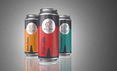 3D-Rendering von drei Bierdosen der Marke Alicorn Brew